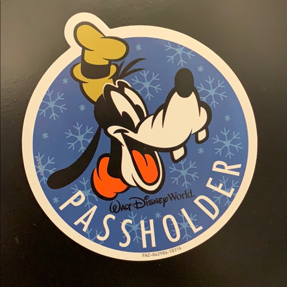 Disney Passholder Magent - Goofy